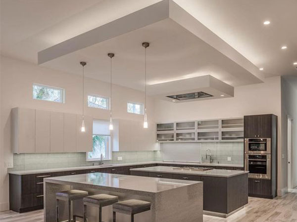 رنگ آمیزی سقف آشپزخانه با رنگ روغنی یا پلاستیک